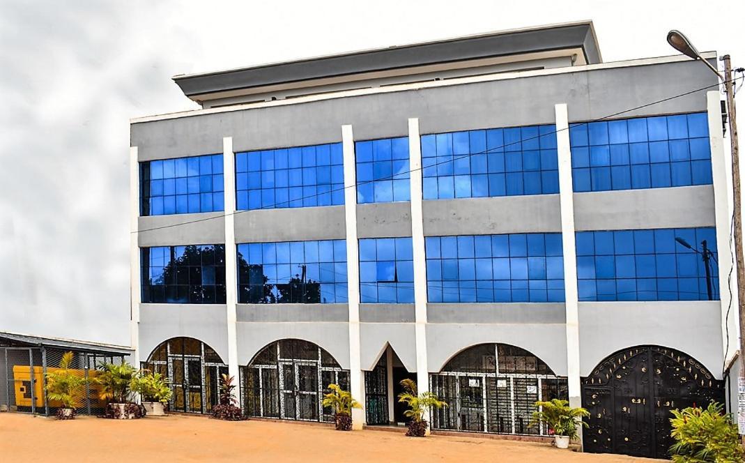 Residence L'Ecrin Yaoundé Exteriör bild