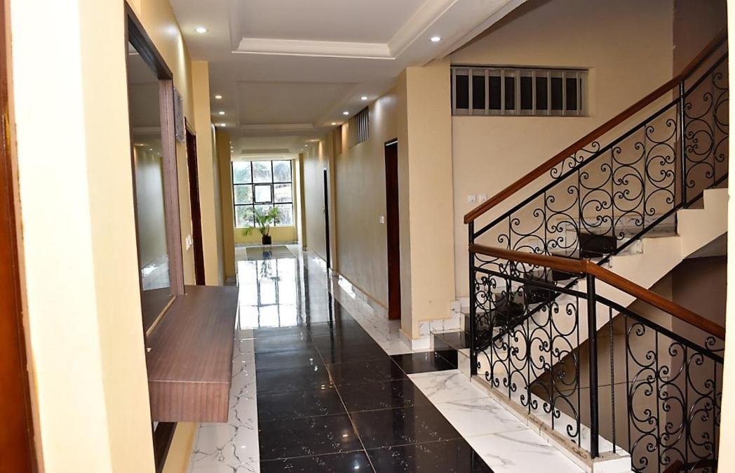 Residence L'Ecrin Yaoundé Exteriör bild